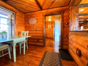 Secluded Hilltop Cottage- Rekindle the 🔥(Hot Tub) - Image 5