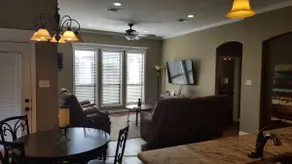 Signature Family Cozy Home 5 miles from Texas A&M - Image 2