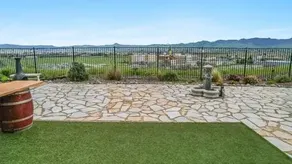 Stunning 3BR Hollister Retreat - Image 3