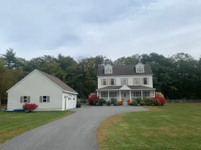 Maine Village Properties 5 AC units, sleeps 16 - Image 3