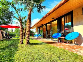 House&Yard Hellen 150m to beach - Image 4