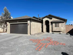 ABQ Home Overlooking Mountain- Near Sandia Tramway + Balloon Fiesta  - Image 2
