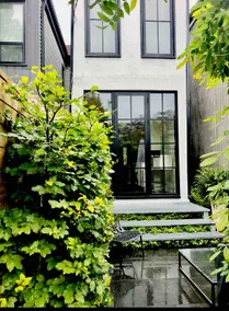 Stylish 1870s Home near Distillery District & Old Toronto - Image 2