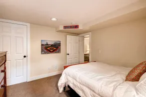 Downstairs Apt in N'hood Home - Downtown Denver - Image 4