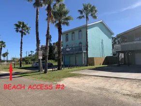 ”LA LUNA” - CUTE & CLASSIC 70's Beach House! - Image 5