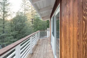 Modern Cabin with Stunning Mountain Views - Image 4