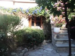 Oleander Stone House - Image 4