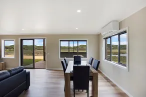 Otway Coastal Villas Golden Wattle - Image 5