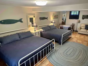 Home away from Home - Image 5