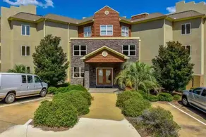Lovely Lake Condo with BOAT SLIP and Pool - Image 4