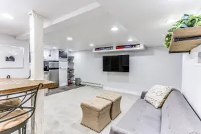 Charming updated Bungalow - Image 2