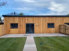 Oak Barn - Image 2