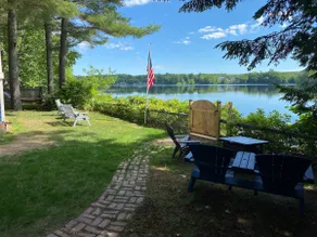 Cottage on the lake! Includes kayaks & rowboat. Relax and listen to the loons! - Image 5