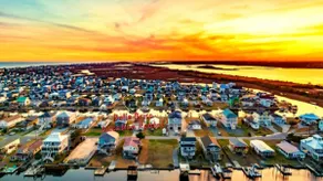 Canal front 4br w dock & slip, Surf City sleeps 10 - Image 2