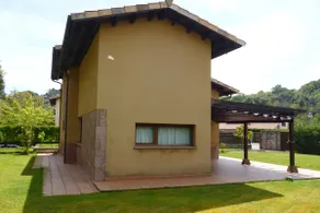 A villa in a private development near the beach - Image 3
