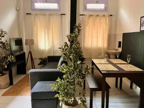 Jironi - Picturesque Boho Chic 1BHK+Centre of city - Image 4