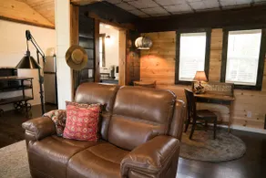 Charming very well appointed cottage ! - Image 2