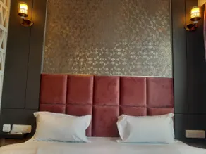 Studio Modern *Centrally located/Terrace Pool* - Image 2