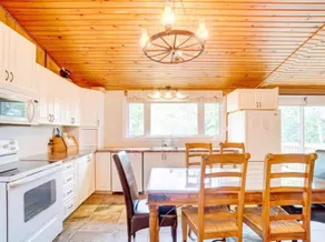 Le P'tit Orignal (Cozy Waterfront Cottage) - Image 5