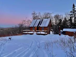 400+ Airbnb Visits: Incredible Mountain Cabin - Image 4