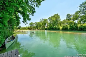Lovely 3/2 Home-Texas State Tubes/Don's Fish Camp - Image 4