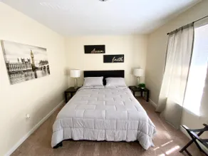 Cozy & Convenient 3 Bedrooms Plus Sleeper Sofa - Image 3