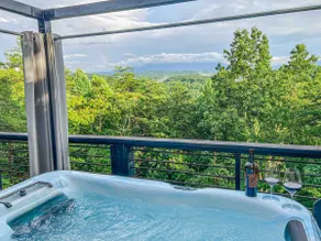 Summer specials/Stunning Views/Luxury/Pet Friendly - Image 5