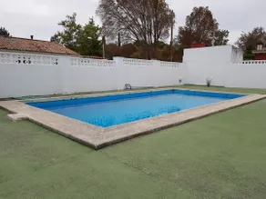 Independent villa in a rural residential area - Image 5
