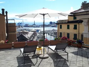 Old Genoa apartment - 100 meters Aquarium, terrace with sea view, families - Image 2