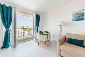Elegance Home - Visit Paris - Private Parking - CDG - Image 5