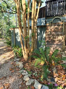 Quiet & Secluded 1 bedroom Apt w/ hot tub - Image 4