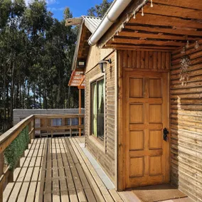 Beautiful rustic cabin steps from Playa Caucau - Image 2