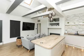The Broadway Beach House with Hot tub - Image 3