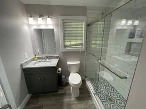 Spacious Guest House in Mt Pleasant *10 min to dtn - Image 5