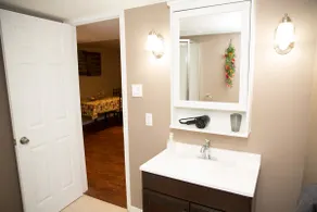 Entire 1 Bedroom Apt - Kanata Tech Park - Monthly - Image 4