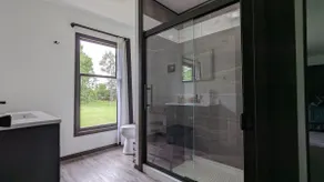 Modern retreat with outdoor fun! - Image 4