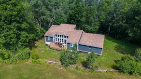 Outdoor Adventure Home: Golfing, Hiking & Kayaking - Image 2