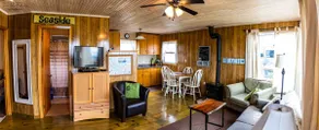 2 Bedroom Waterfront Cottage - Image 5