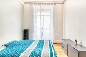 Hyper center, premium Haussmann apartment - Image 4
