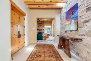 Green Acres Luxury Estate on 4 Acres 8m to Plaza! - Image 3