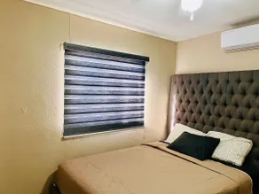 Duplex house with shared pool and tiny house - Image 5