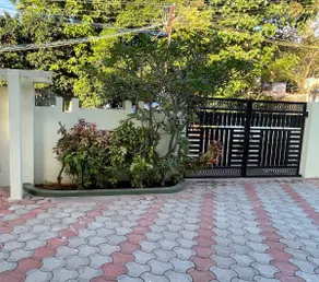Sri Laxmi Guest House ( Large house for 4 to 6) - Image 4