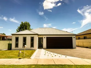 Modern and Stylish Charles St Gem- super central! - Image 2