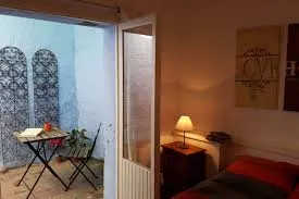 Unió Apartment + parking - Image 2