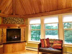 Private Lake Estate - Image 4