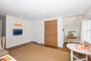 Sag Harbor Village Oasis - Image 5