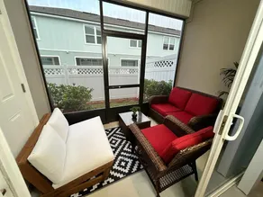 Lux Family Home Sleeps 8+ | Near NAS JAX - Image 4