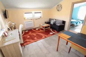 Lilly's Cozy Cove - Sun and Sea apt., w/sea view - Image 5