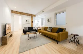 REINA SOFIA GREAT LOCATION, AIR, 3 BEDROOMS 2 BATHROOMS - Image 4