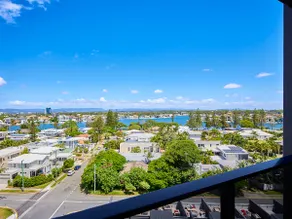 Cozy and Sunshine One Apartment with Splendid View - Image 2